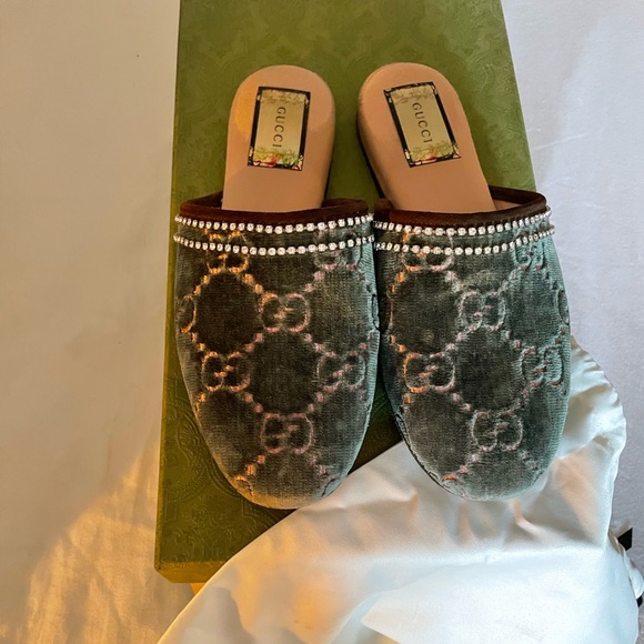 Gucci - Picture 4 of 4